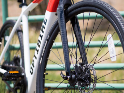 Carbon fork and disc brakes