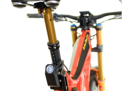 Dropper seat post for easy seat height adjustment on R22 eMTB E-Bike