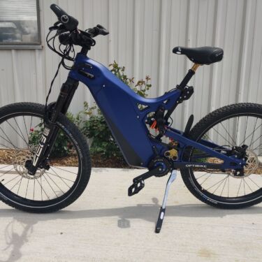 Custom Metallic Blue 2025 R17T